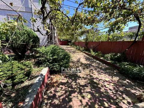 будинок за адресою с. Малодолинське, Новая