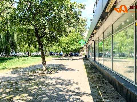 коммерческая по адресу Карпатська ул., 12