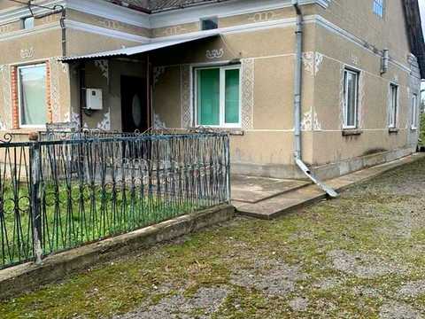 будинок за адресою с. Дарахів, Шевченка