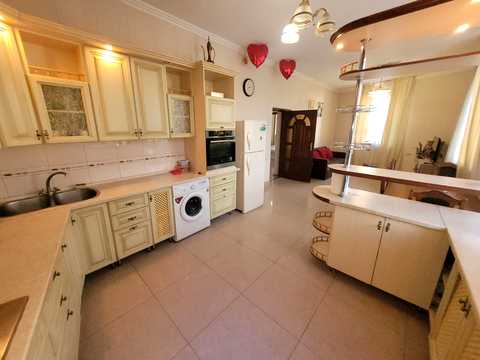 квартира за адресою Львів, Амвросія Метлинського вул., 1