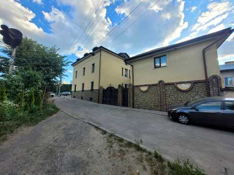 квартира за адресою Львів, Амвросія Метлинського вул., 1