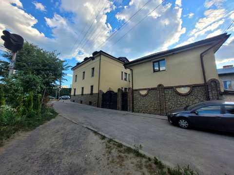 квартира за адресою Львів, Амвросія Метлинського вул., 1