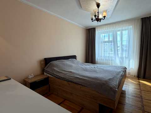 квартира за адресою Уласа Самчука вул. (Молодої Гвардії), 31