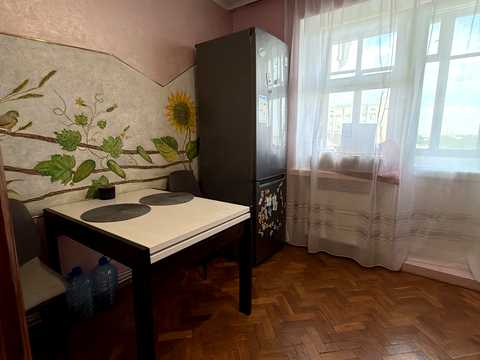 квартира за адресою Уласа Самчука вул. (Молодої Гвардії), 31