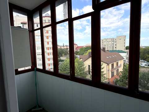 квартира за адресою Уласа Самчука вул. (Молодої Гвардії), 31