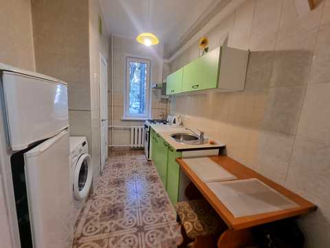 квартира по адресу Керченская ул., 11