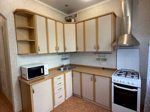 квартира за адресою Шовкуненка вул., 4