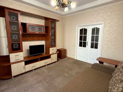 квартира за адресою Шовкуненка вул., 4