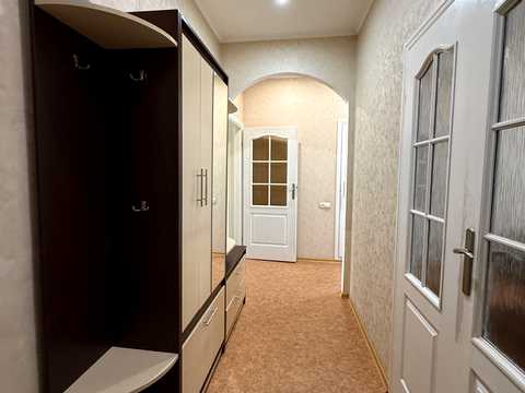 квартира за адресою Шовкуненка вул., 4