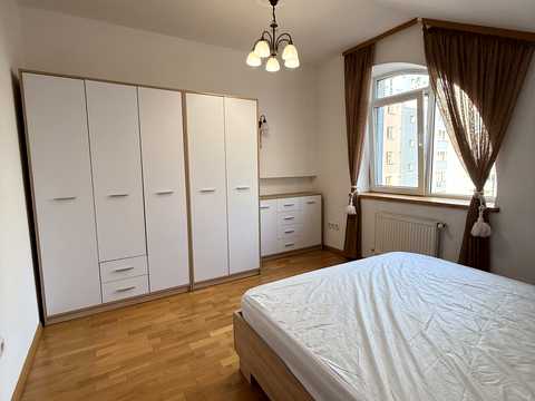 квартира за адресою Василя Симоненка вул., 33-В