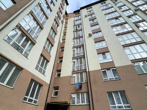 квартира за адресою Чорновола вул., (Будинок 1)