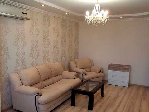 квартира за адресою Героїв Оборони вул., 10-А