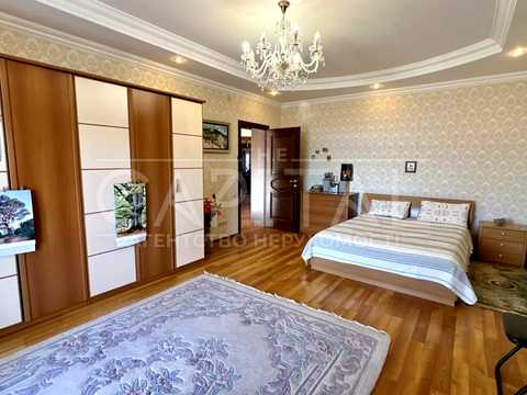 будинок за адресою с. Вишеньки, Набережная