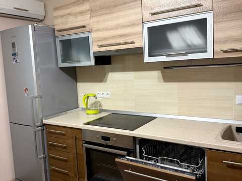 квартира за адресою Милославська вул., 8