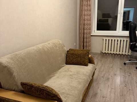 квартира за адресою Милославська вул., 8