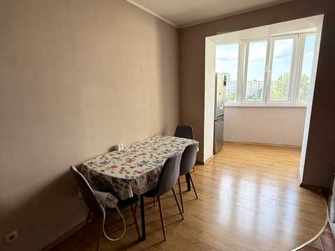 квартира за адресою Тополина вул., 28