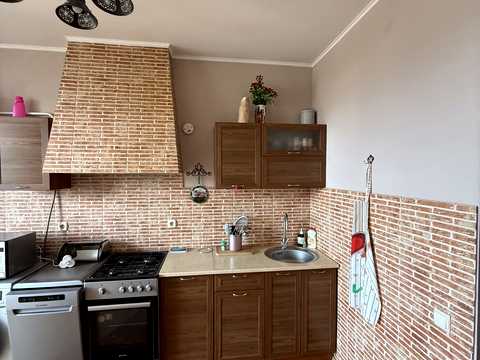 квартира за адресою Тополина вул., 28
