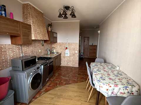 квартира за адресою Тополина вул., 28