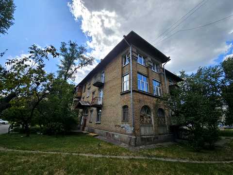 квартира за адресою Леоніда Каденюка просп. (Юрія Гагаріна), 8