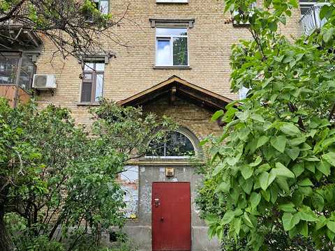 квартира за адресою Леоніда Каденюка просп. (Юрія Гагаріна), 8