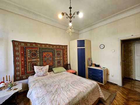 квартира за адресою Леоніда Каденюка просп. (Юрія Гагаріна), 8