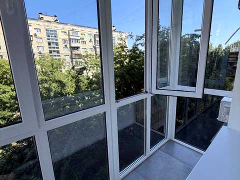 квартира за адресою Київ, Русанівська набережна вул., 8/1
