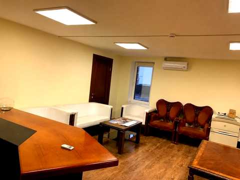 комерційна за адресою Михайла Котельникова вул., 25