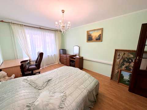 квартира по адресу Урловская ул., 4