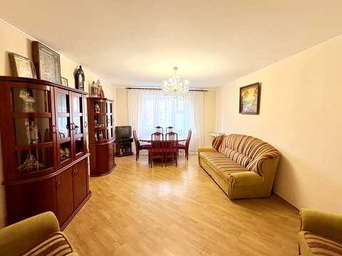 квартира по адресу Урловская ул., 4