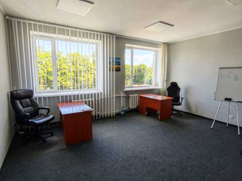 комерційна за адресою Луцьк, Зв'язківців вул., 1 б
