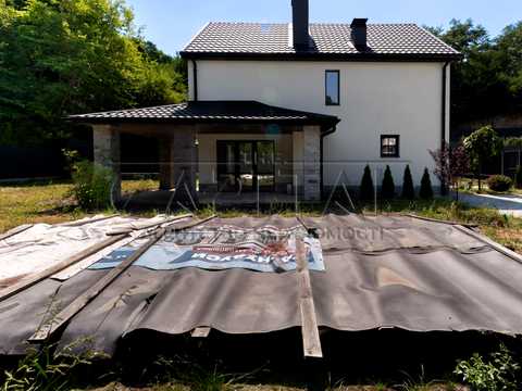 дом по адресу шкільний