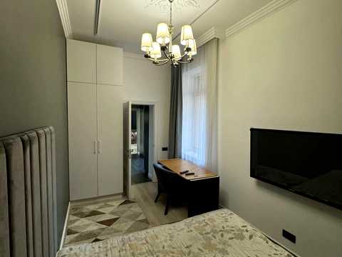 квартира за адресою Пантелеймона Куліша вул., 11