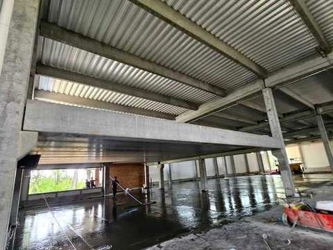 коммерческая по адресу Центральная ул., 1