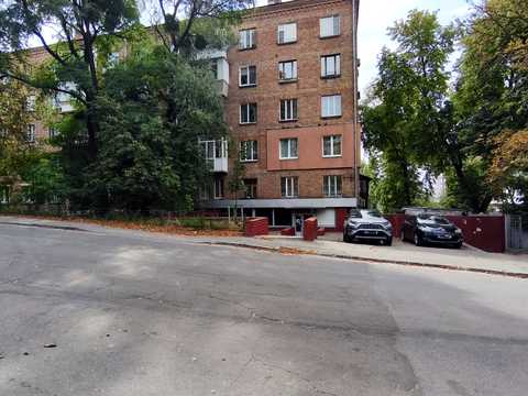 коммерческая по адресу Николая Михновского бульв. (Дружбы народов), 7