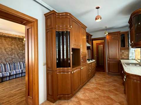 квартира за адресою Ринок вул., 5