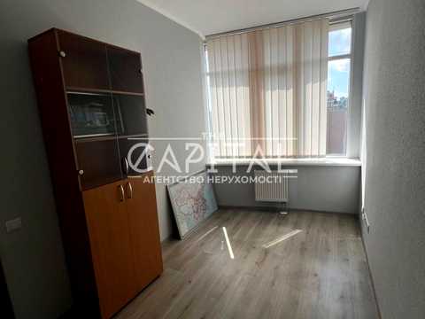 комерційна за адресою Антоновича вул. (Горького), 103