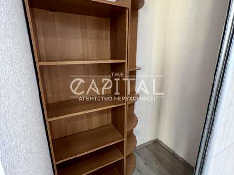 комерційна за адресою Антоновича вул. (Горького), 103