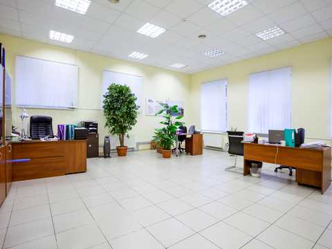 комерційна за адресою В'ячеслава Чорновола вул., 25