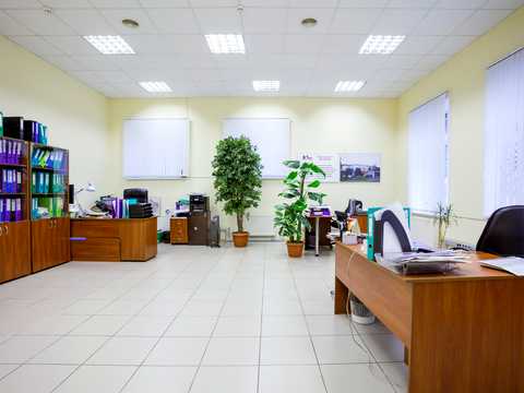 комерційна за адресою В'ячеслава Чорновола вул., 25