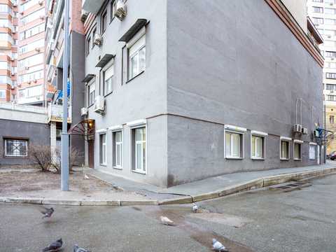 комерційна за адресою В'ячеслава Чорновола вул., 25
