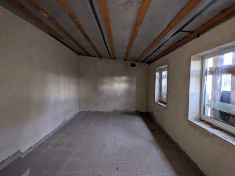 комерційна за адресою Центральна, 67
