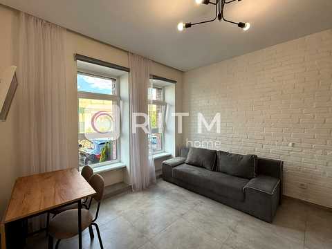 квартира за адресою Електроапаратна вул., 4