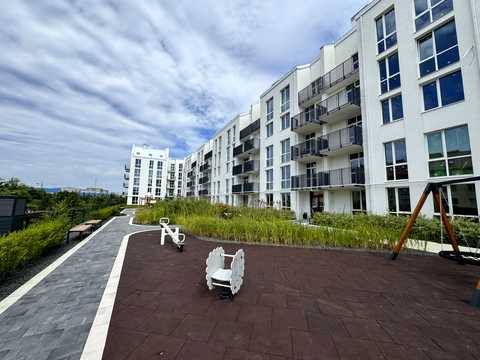 квартира по адресу Червоної Калини ул., 8