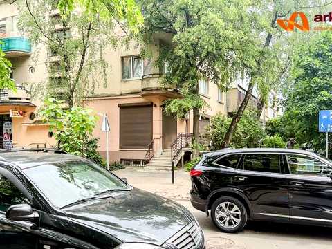 комерційна за адресою Івана Франка вул., 36