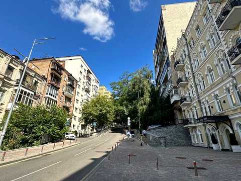 квартира за адресою Івана Франка вул., 7