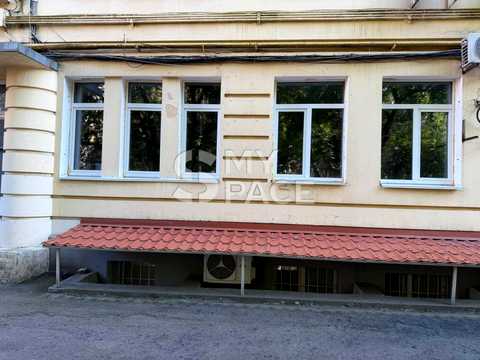 комерційна за адресою Гетьмана Павла Скоропадського вул. (Толстого), 15