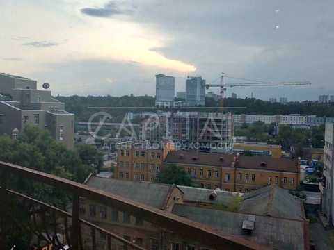 коммерческая по адресу Антоновича ул. (Горького), 72