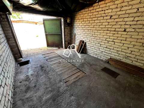 паркомісце за адресою Кривий Ріг, Івана Франка вул., 43