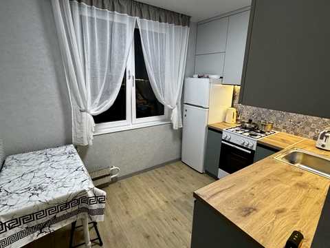 квартира за адресою Холодногірська вул. (Єлізарова), 4