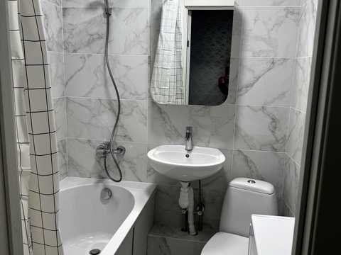 квартира за адресою Холодногірська вул. (Єлізарова), 4